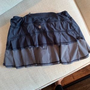 Lulu lemon skort!